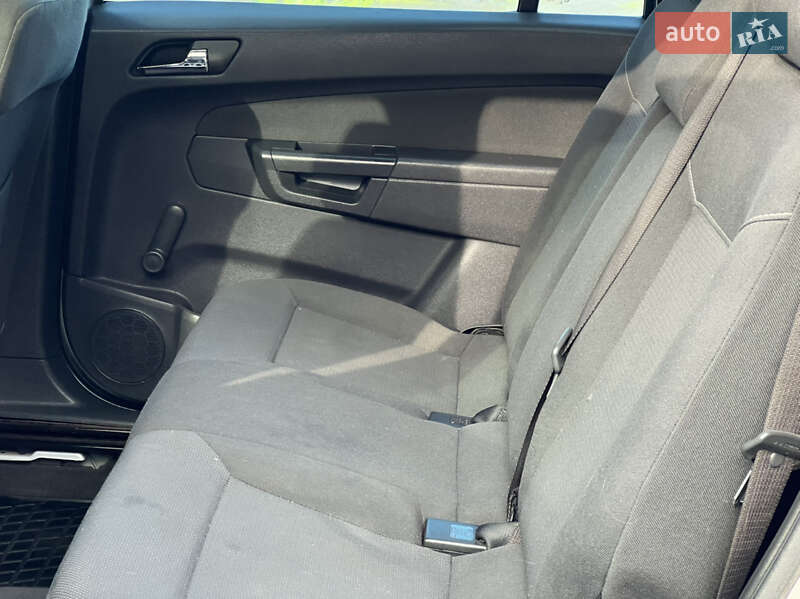 Минивэн Opel Zafira 2009 в Трускавце фото 55 Минивэн Opel Zafira 2009 в Трускавце