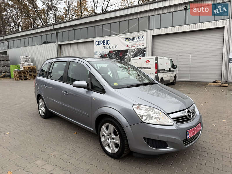 Минивэн Opel Zafira 2009 в Виннице