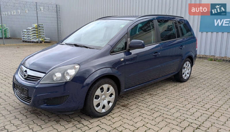 Минивэн Opel Zafira 2014 в Луцке