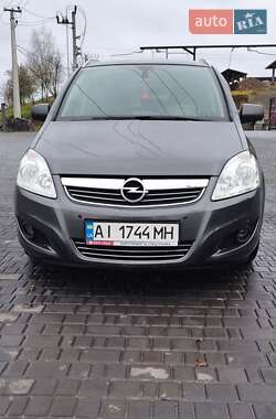 Минивэн Opel Zafira 2011 в Фастове