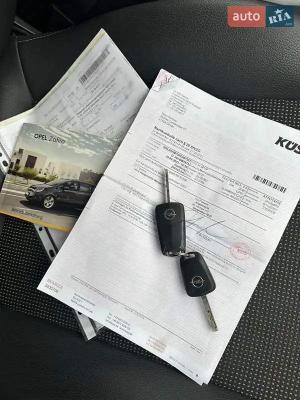 Мінівен Opel Zafira 2009 в Любешові документ