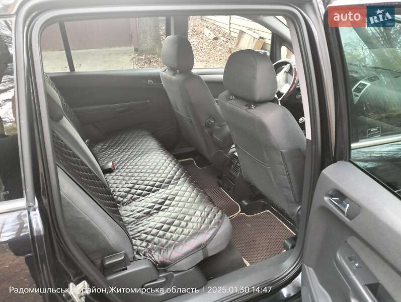 Минивэн Opel Zafira 2008 в Черкассах