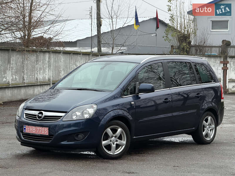 Opel Zafira 2012