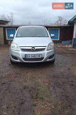 Мінівен Opel Zafira 2010 в Кам'янець-Подільському