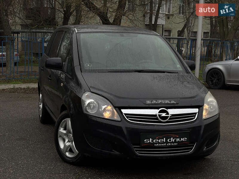 Минивэн Opel Zafira 2011 в Николаеве