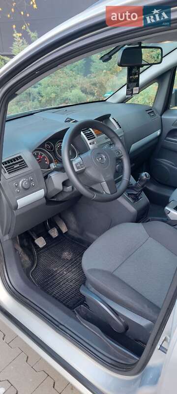 Минивэн Opel Zafira 2008 в Белой Церкви