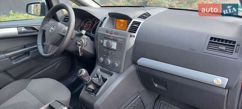 Минивэн Opel Zafira 2008 в Белой Церкви