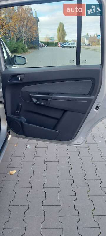 Минивэн Opel Zafira 2008 в Белой Церкви