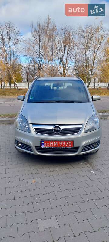 Минивэн Opel Zafira 2008 в Белой Церкви