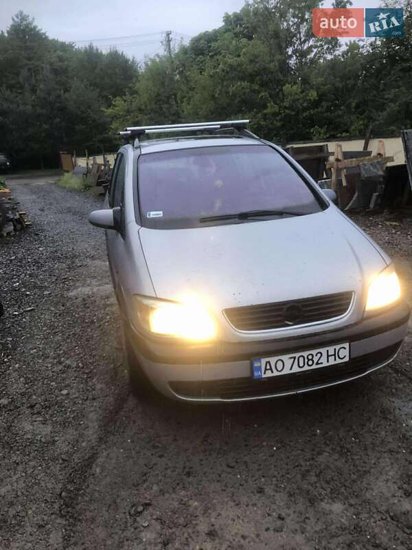 Opel Zafira 2001