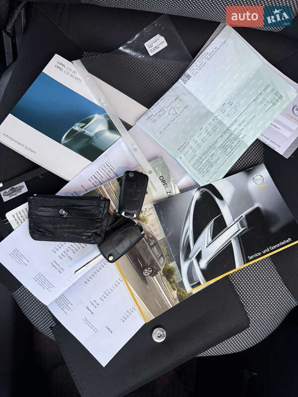 Мінівен Opel Zafira 2010 в Звенигородці