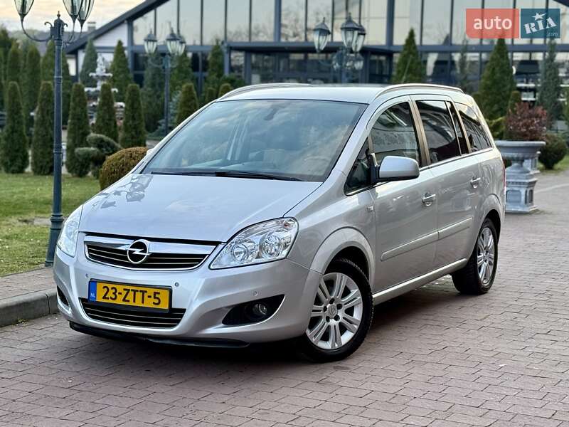 Минивэн Opel Zafira 2011 в Стрые
