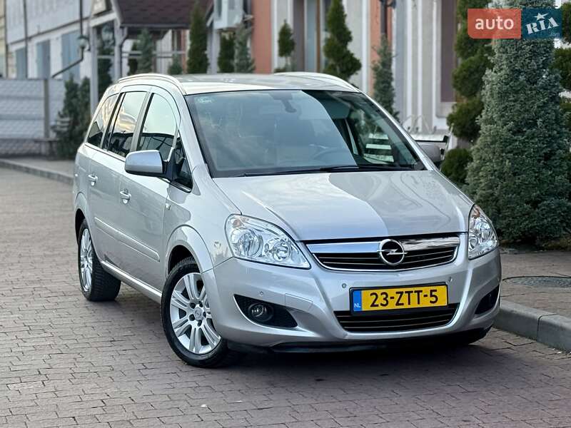 Минивэн Opel Zafira 2011 в Стрые