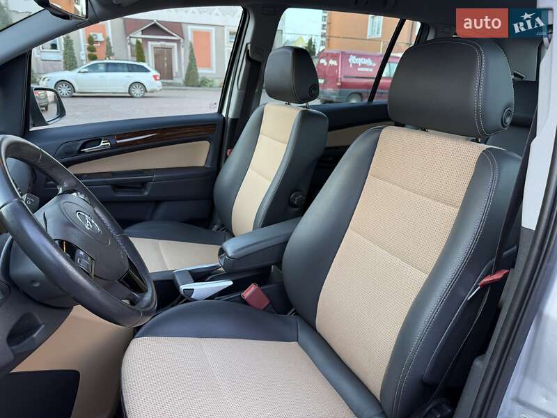 Минивэн Opel Zafira 2011 в Стрые