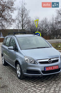 Минивэн Opel Zafira 2006 в Староконстантинове