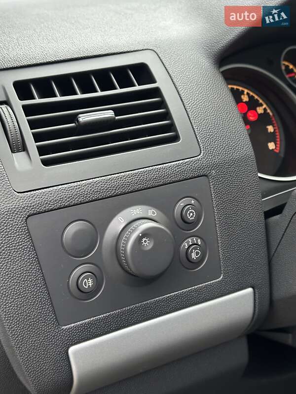 Мінівен Opel Zafira 2011 в Сумах