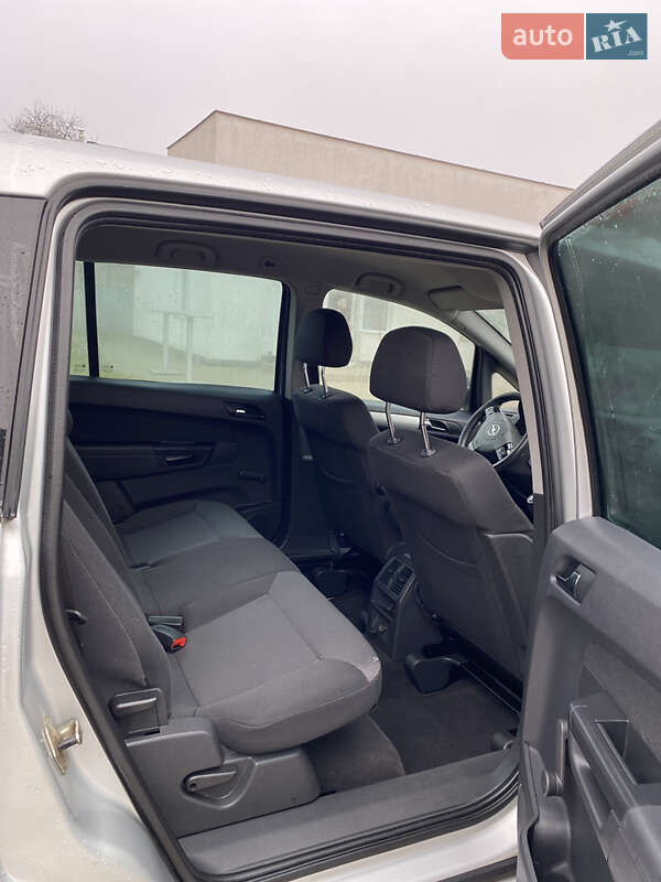 Минивэн Opel Zafira 2010 в Ужгороде фото 13 Минивэн Opel Zafira 2010 в Ужгороде