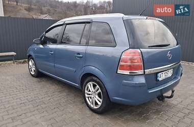 Минивэн Opel Zafira 2007 в Черновцах