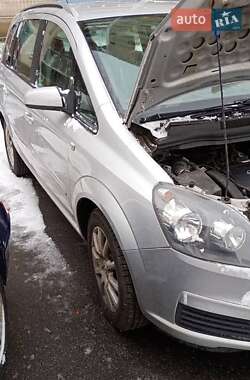 Минивэн Opel Zafira 2006 в Киеве