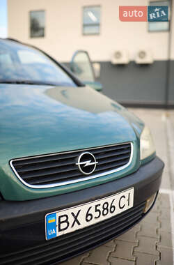 Минивэн Opel Zafira 2001 в Хмельницком