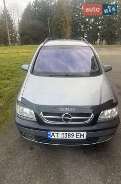 Минивэн Opel Zafira 2003 в Бурштыне
