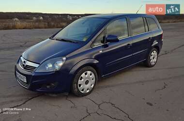 Минивэн Opel Zafira 2011 в Баре