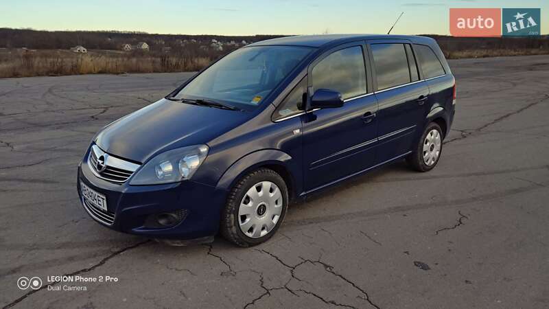Opel Zafira 2011