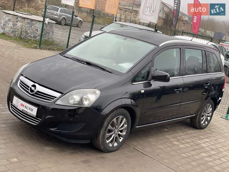 Минивэн Opel Zafira 2010 в Бердичеве фото 3 Минивэн Opel Zafira 2010 в Бердичеве