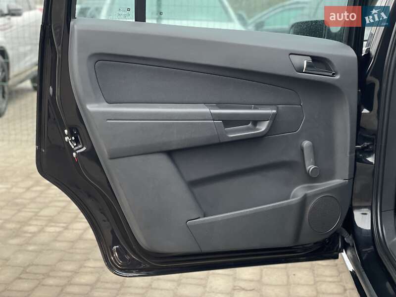 Минивэн Opel Zafira 2010 в Бердичеве фото 26 Минивэн Opel Zafira 2010 в Бердичеве