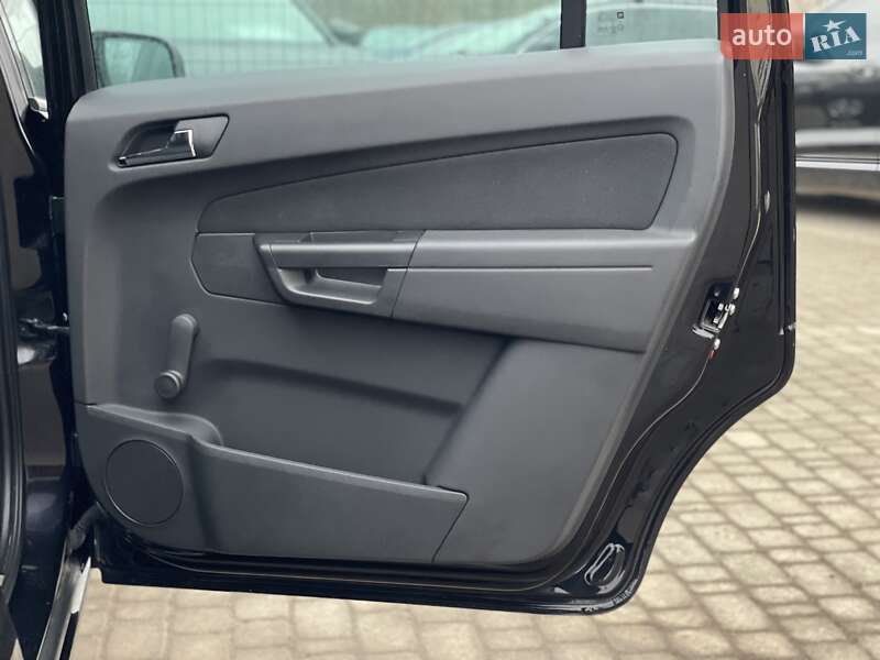 Минивэн Opel Zafira 2010 в Бердичеве фото 31 Минивэн Opel Zafira 2010 в Бердичеве