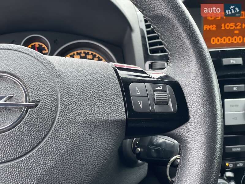 Минивэн Opel Zafira 2010 в Бердичеве фото 44 Минивэн Opel Zafira 2010 в Бердичеве