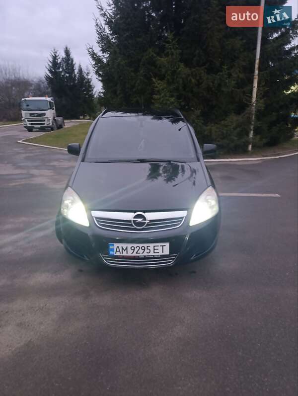 Opel Zafira 2008