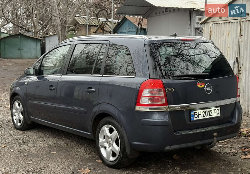 Opel Zafira 2008