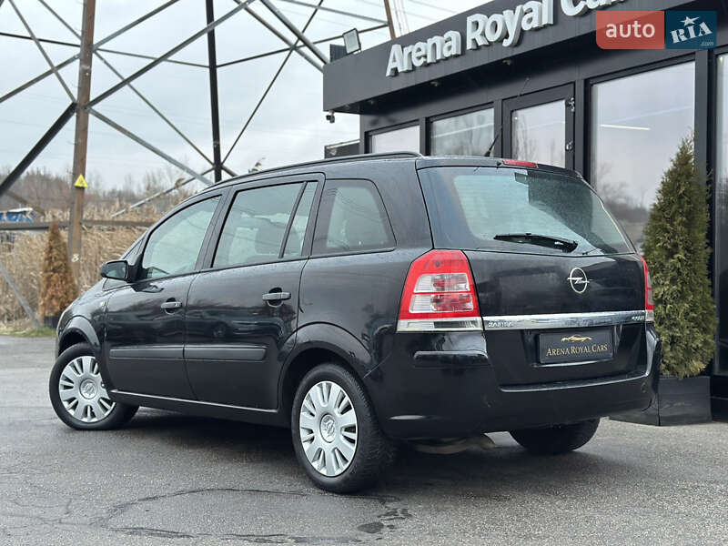 Мінівен Opel Zafira 2010 в Харкові