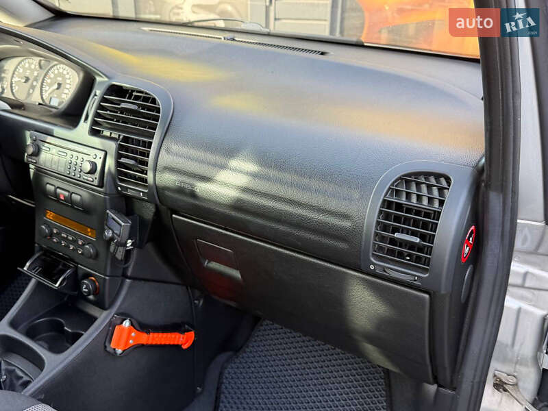 Мінівен Opel Zafira 2004 в Стрию