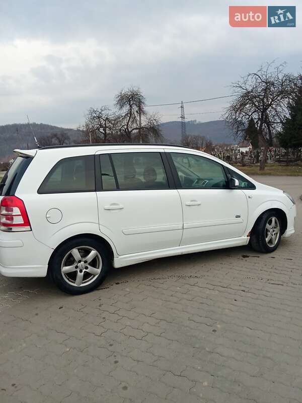 Opel Zafira 2009