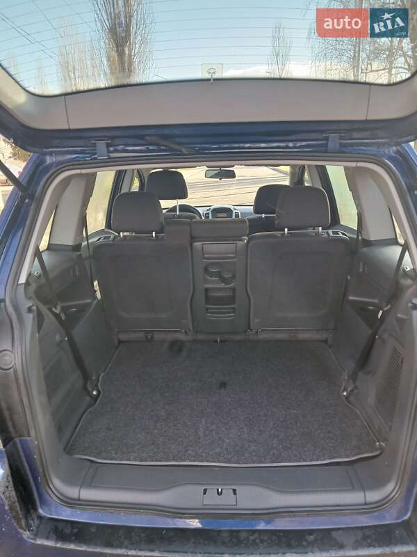 Минивэн Opel Zafira 2009 в Броварах