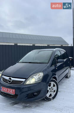 Минивэн Opel Zafira 2008 в Луцке
