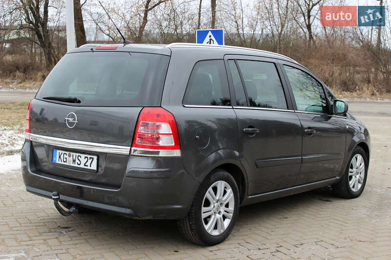 Мінівен Opel Zafira 2010 в Львові