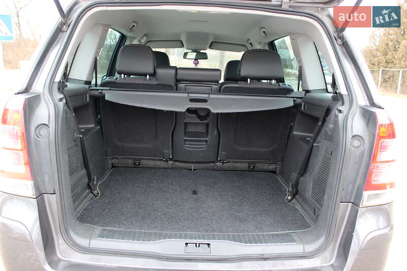 Мінівен Opel Zafira 2010 в Львові