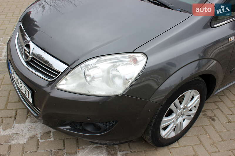 Мінівен Opel Zafira 2010 в Львові