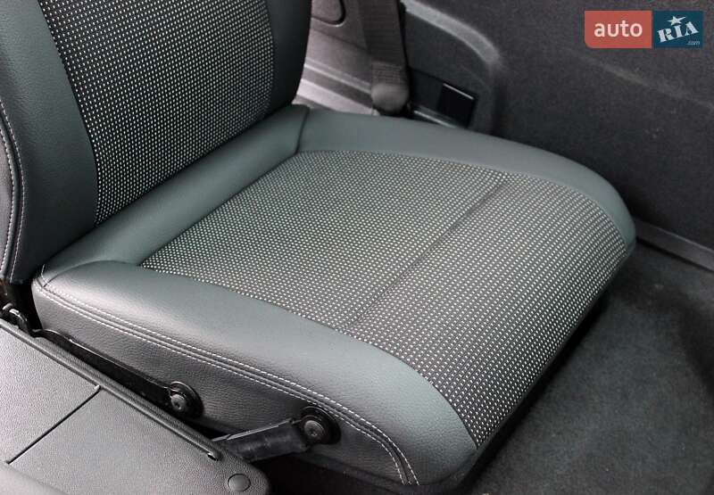 Мінівен Opel Zafira 2010 в Львові