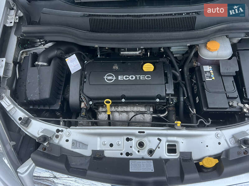 Мінівен Opel Zafira 2013 в Вінниці