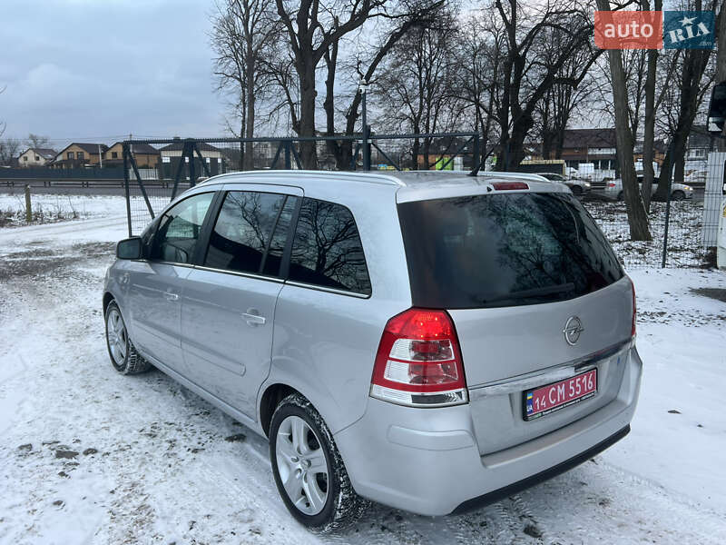 Мінівен Opel Zafira 2013 в Вінниці