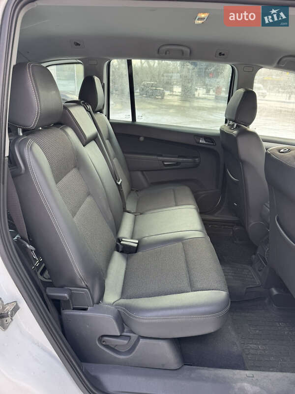 Мінівен Opel Zafira 2013 в Києві