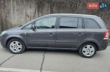 Минивэн Opel Zafira 2010 в Виннице