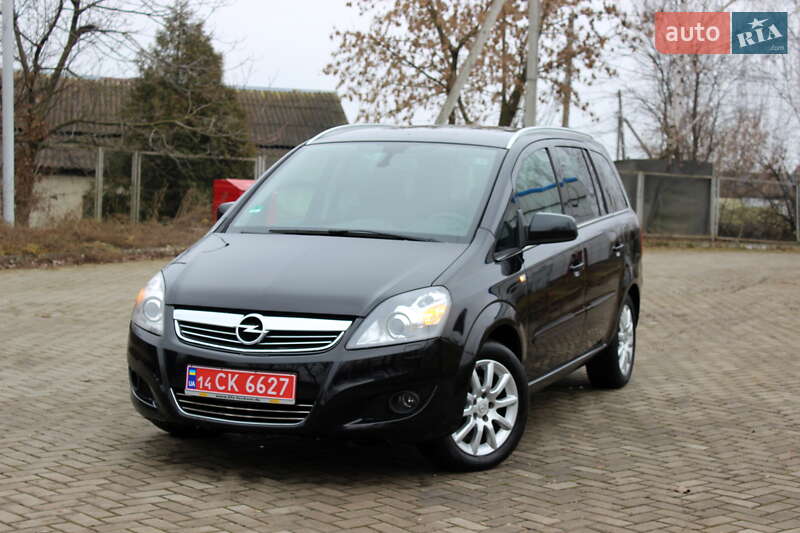 Мінівен Opel Zafira 2011 в Самборі