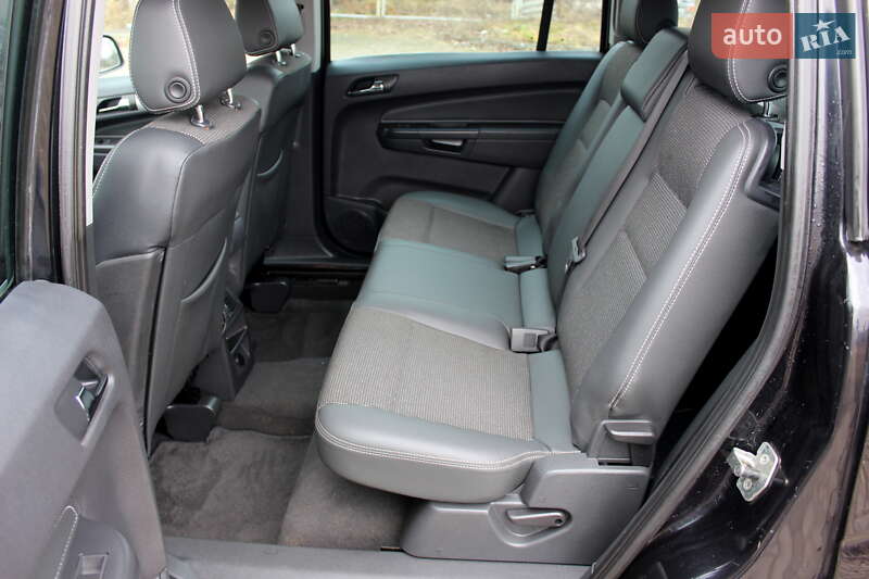 Мінівен Opel Zafira 2011 в Самборі