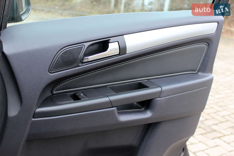 Мінівен Opel Zafira 2011 в Самборі