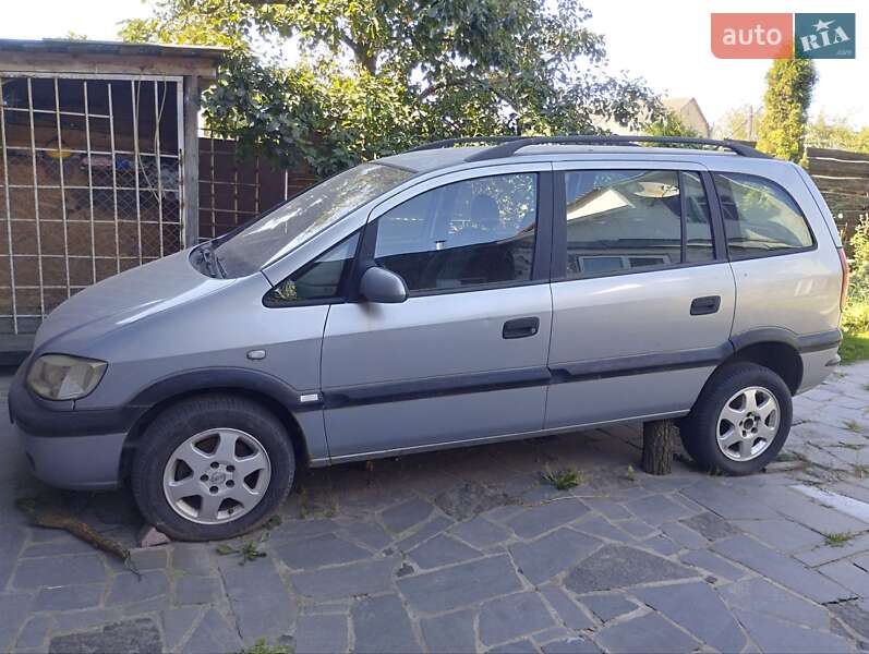Opel Zafira 2004